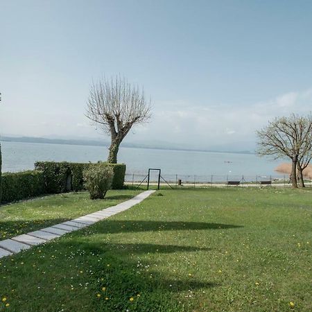 Residence Holiday Sirmione B8 Eksteriør billede